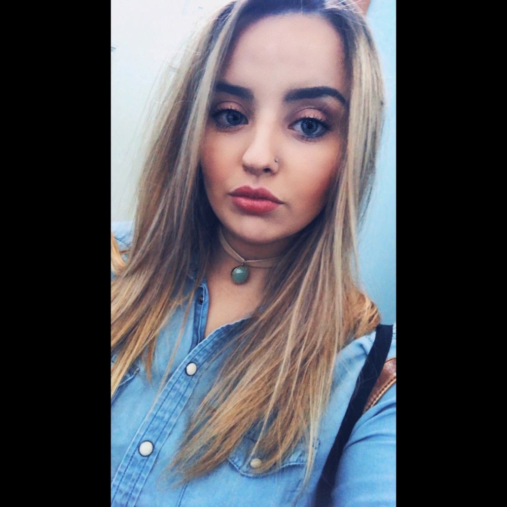 Meet your Posher, Amber